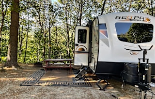 2021.5 Geo pro 20BHS. Off grid capable.