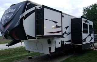2012 Keystone RV Fuzion 360