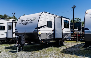 2023 Starcraft Autumn Ridge Outfitter 20 FBS