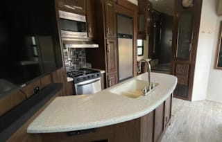 World's Famous Beach RV Torq 345