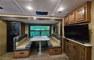 Pet Friendly RV Retreat