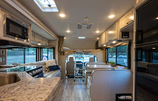 2023 Thor Motor Coach Freedom Elite 27 FE