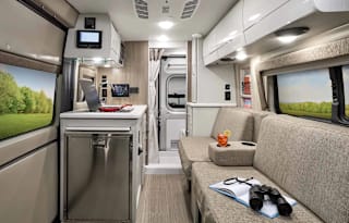Dora the Explorer 2022 Thor MotorCoach Rize 18M