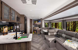 Jared & Steph's Family-Friendly Camper