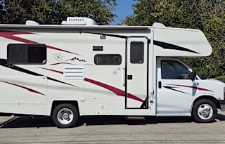2008 Coachmen RV Freedom Express 21TQX