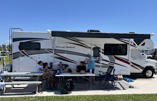 2022 Thor Motor Coach Four Winds 31EV