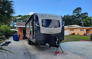 2020 Rockwood Ultra Lite 2608BS - Camp in Luxury!