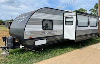 Modern & Comfortable Camping Trailer