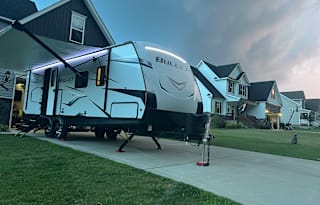 2021 Keystone RV Bullet 250BHS - Sleeps 8!
