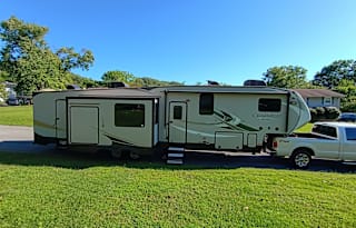 2018 Coachmen RV Chaparral 373MBRB