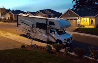 2017 Freedom Elite 26he