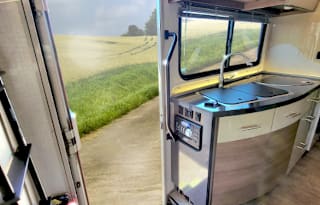 2016 Winnebago View 24J: Compact w/ Flex Miles!