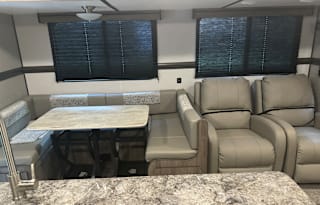 Billie’s Entertainment Camper - KING BED