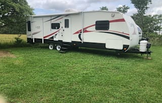 2005 Keystone RV Laredo 310RE