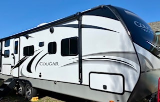 2022 Keystone RV Cougar Half-Ton 25DBSWE