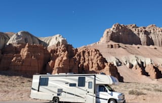 Fully stocked 2019 Coachmen Leprechaun 319MB