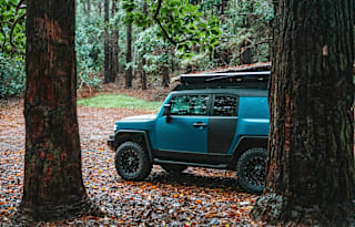Fully Decked Lifted 4WD Blue FJ Cruiser!