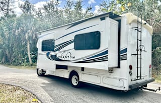 2023 NeXus RV Phantom 24P
