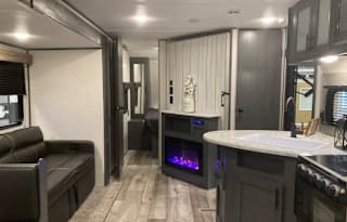 2022 Dutchmen RV Aspen Trail LE *DELIVERY ONLY*