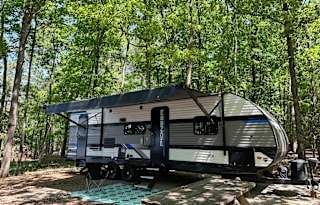 8 Person Beautiful 2023 Heartland Pioneer