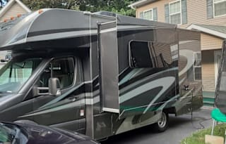 2017 Jayco Melbourne 24M Pet Friendly Family Fun!