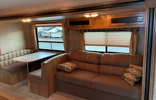 2017 Coachmen RV Catalina SBX 261BH
