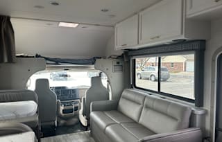 2024 Thor Motor Coach Chateau 31EV