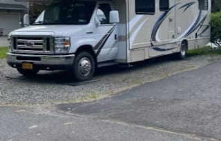 Adventure Awaits: RV Rental Sleeps 8 Comfortably!"