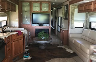 The Amell Class A Motorhome @The Barlow
