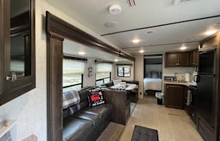 2019 Starcraft Launch Outfitter 283BH
