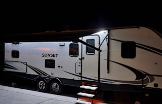 2018 CrossRoads RV Sunset Trail Super Lite SS262BH