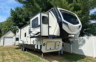 2023 Keystone Montana High Country 377FL