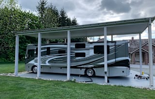 2015 Fleetwood RV excursion 35 E
