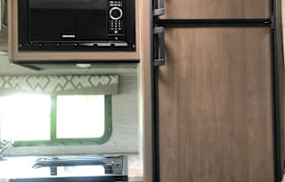 2021 Thor Motor Coach Four Winds 22E