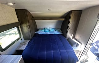 Economy Family Bunkhouse 2021 Salem Cruise Lite