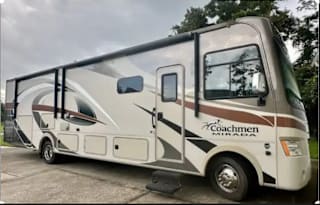 Coachman Majestic Mirada