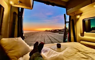2022 Thor Luxury Family Adventure Van -  Sleeps 4!