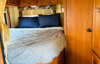2013 Coachmen RV Freelander 21QB Chevy 4500