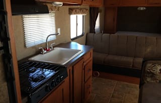 Perfect RV for Camping**Delivery to your Campground**