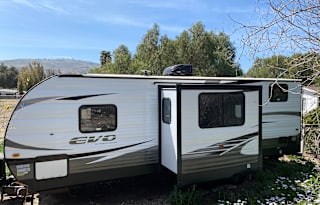 2020 Forest River Evo T2490