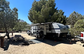 2019 Cherokee Forest River. Sleeps 10!