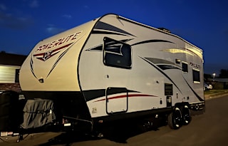 2019 Pacific Coachworks Powerlite 22FS
