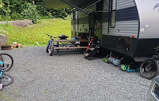 Pet approved Family Retreat on Wheels.