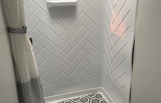 Great Family Getaway w/ Outdoor Fridge/Shower