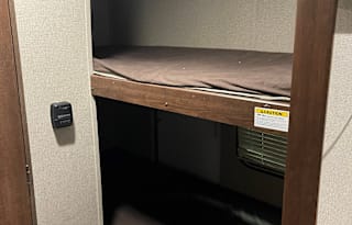 2017 Lightweight Camper Rental with Bunks!