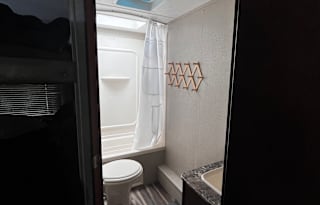 2017 Keystone RV Hideout 24BHSWE