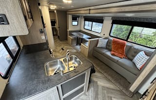 2022 Heartland Prowler 303BH