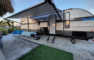 Glamping with Bunkhouse!
