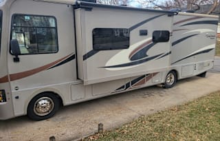 2017 Coachmen RV Pursuit 33 BH