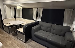 Patterson Paradise! Delivery only, 2 bedrooms